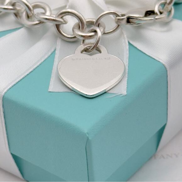 Tiffany & Co. Return to Tiffany Heart Tag Charm Bracelet Sterling Silver 925 Box - Picture 6 of 14